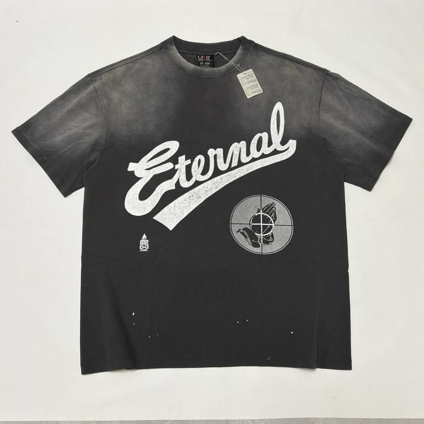 SAINT Mxxxxxx × FEAR OF GOD FG_SS TEE/SNT OF GOD/BLK 25SS Heavy FOG collaboration SAINT OF GOD prayer short sleeves Washed black S-XL This season's heavy collaboration FOG manager JERRY personally carries the goods SAINT OF GOD series collaboration has gained quite a buzz Customized original co-branded main label/wash label Top-notch printing technology Uses front and rear silver sand and cracked pulp Deep restoration